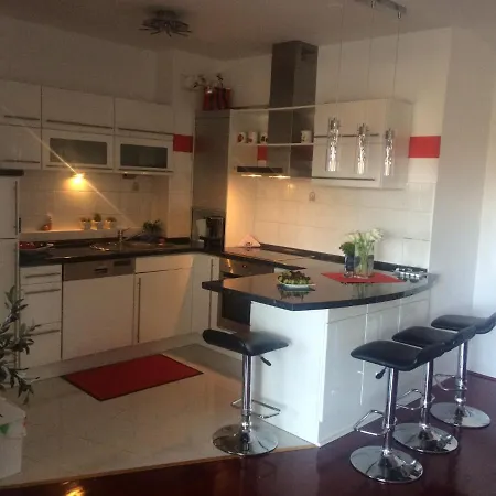Marijeta Apartman *